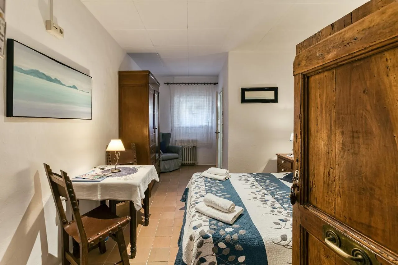 Masia Grande Rural Can Gat Vell Llampaies Lantställe